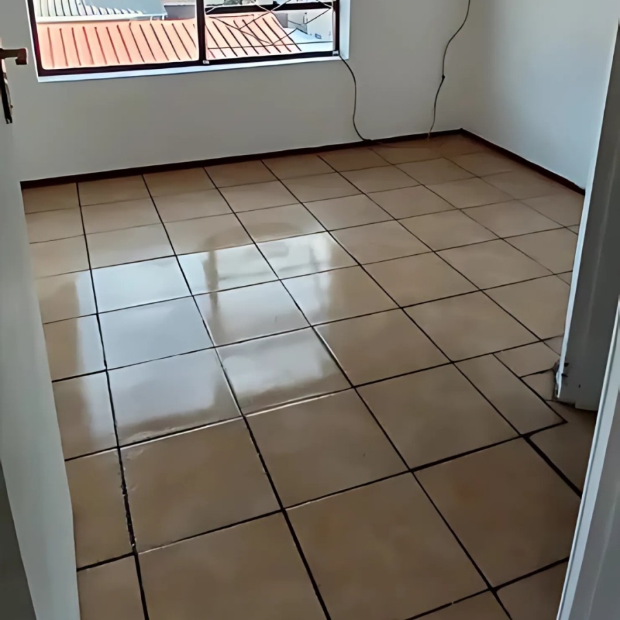 1 Bedroom Property for Sale in Protea Heights Western Cape